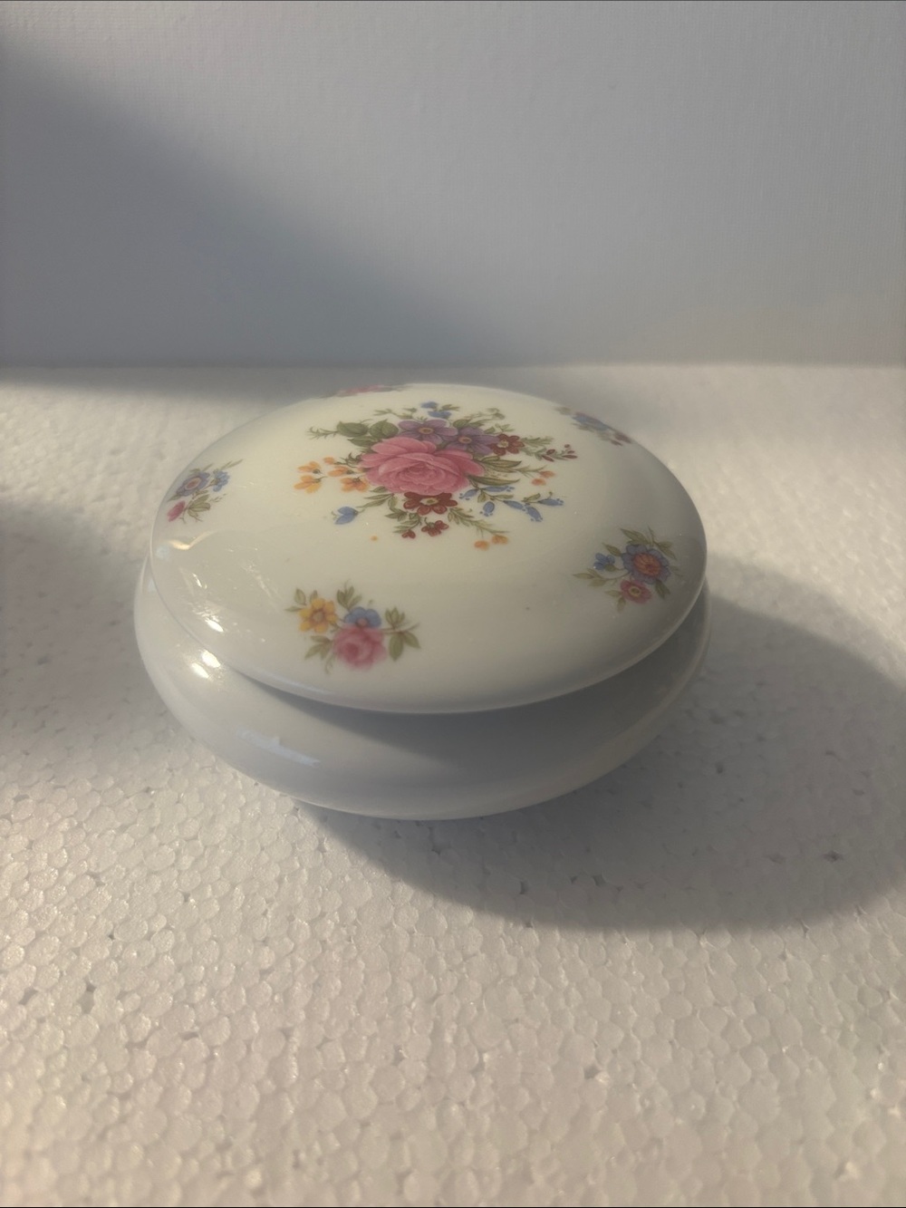 Limoges 4” Round Trinket Box with Floral Pattern on Top